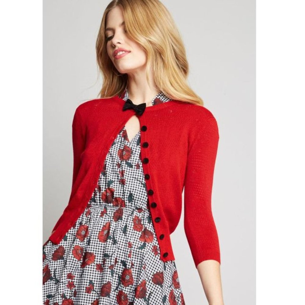 Collectif for Modcloth red sweater 4x